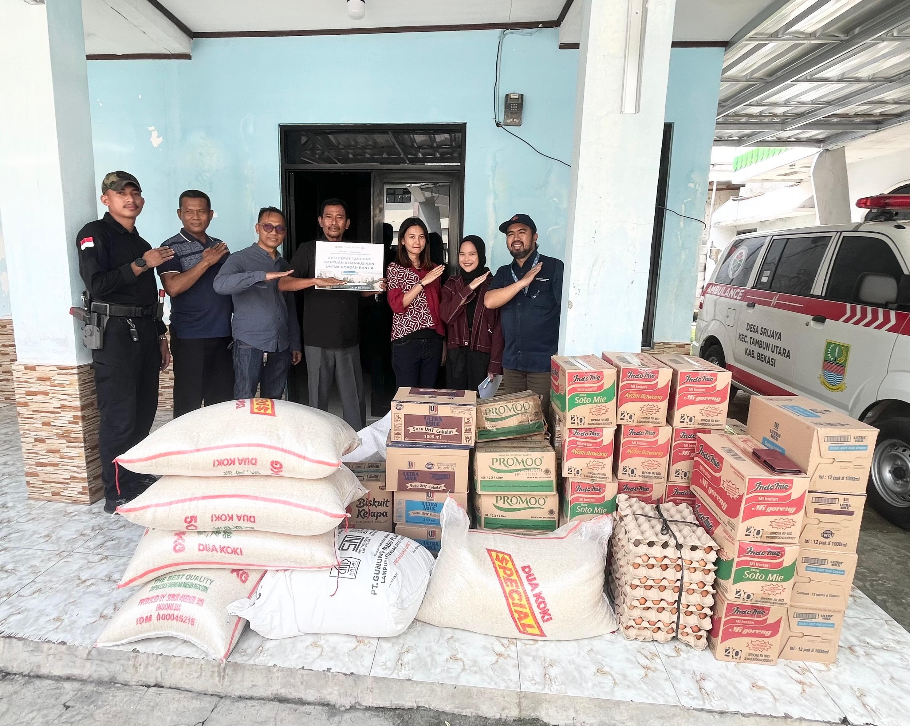 PT CTP Tollways dan SPSL Salurkan Bantuan Sembako Korban Banjir Bekasi