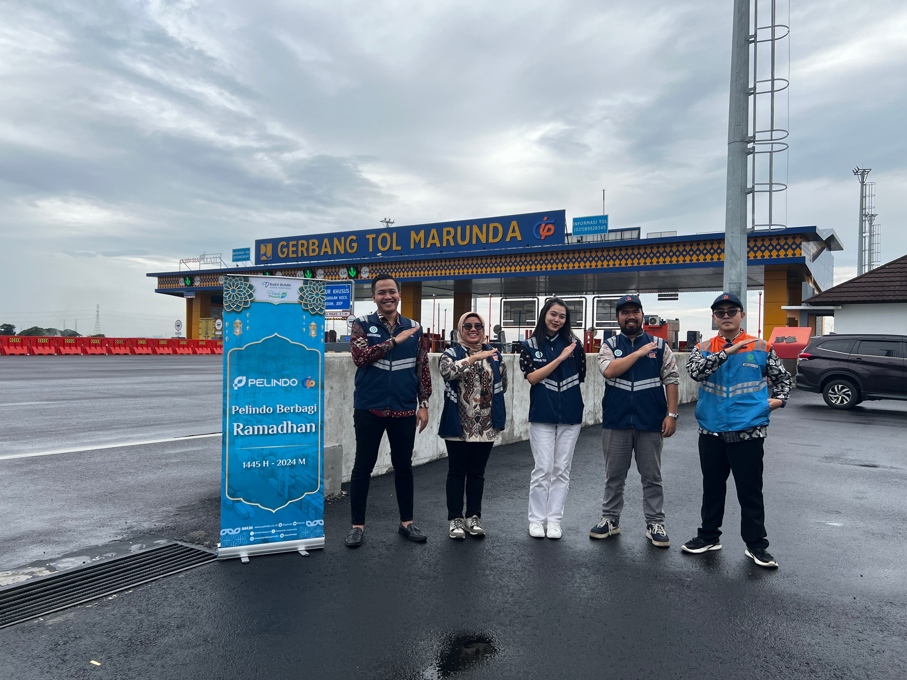 CTP Tollways Bagikan Ta’jil kepada Pengguna JTCC
